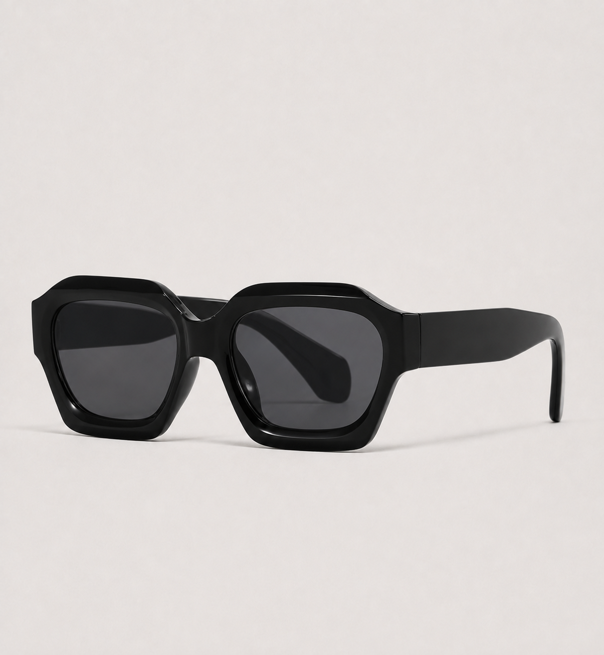 Markante Polygon-Sonnenbrille